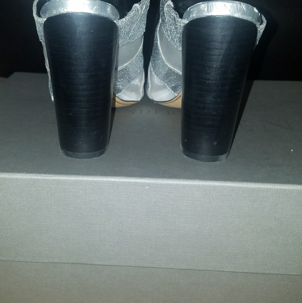 🚫SOLD🚫 Sam Edelman Metallic Slip On Heels - Picture 7 of 7
